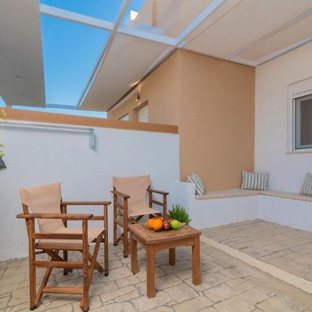 Suncourt Lux Rooms لاغاناس المظهر الخارجي الصورة