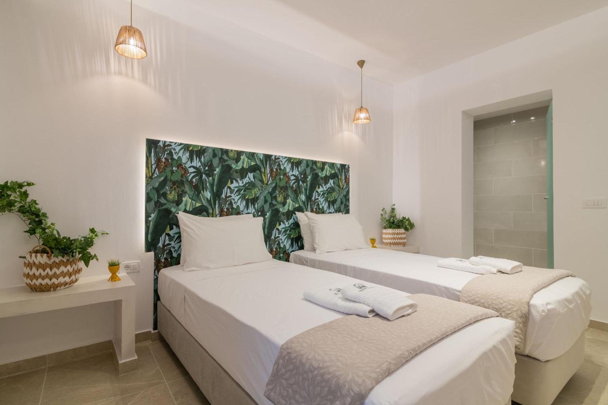 Suncourt Lux Rooms لاغاناس الغرفة الصورة